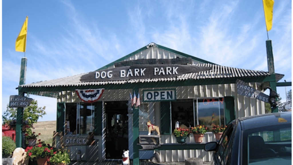 . Dog Bark Park Inn, Idaho